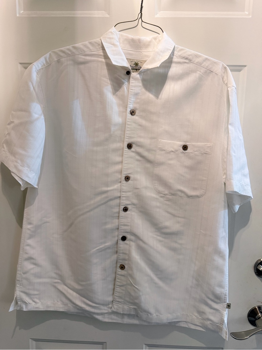 Men's White Short-Sleeve Casual Button-Down Shirt